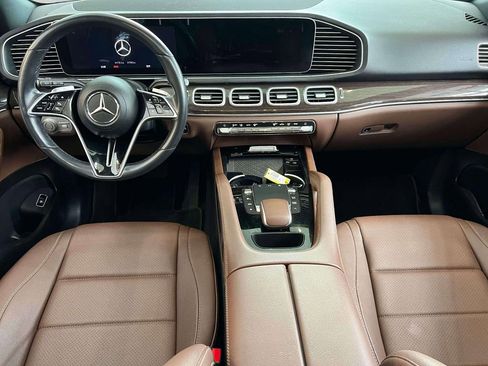 Used 2024 Mercedes-Benz GLE 350 4MATIC image 11