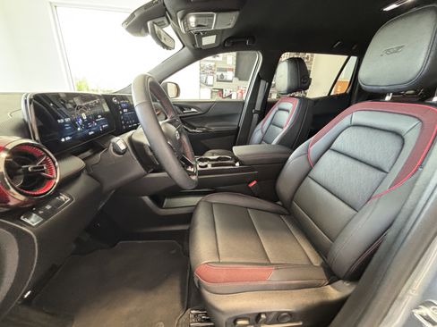 Used 2025 Chevrolet Equinox RS w/ Safety and Technology Package FWD image 8