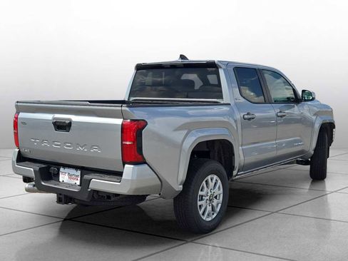 New 2025 Toyota Tacoma SR5 image 17