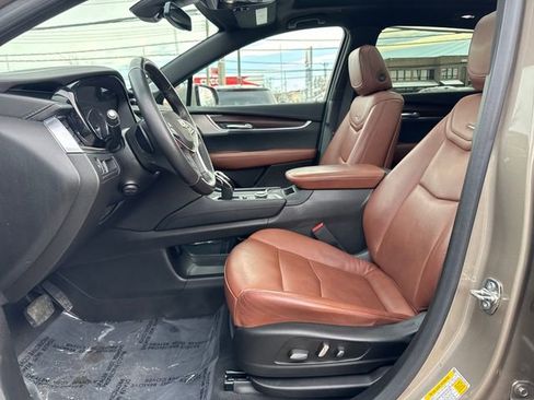 Used 2023 Cadillac XT5 Premium Luxury image 16