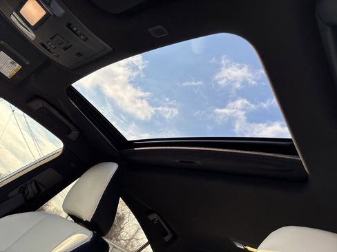 Used 2024 Lexus IS 350 F Sport image 23