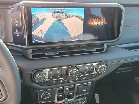 New 2026 Jeep Wrangler Unlimited Rubicon image 9