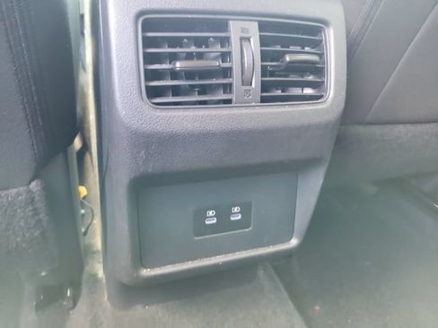 Used 2025 Nissan Rogue SV AWD/4WD image 14