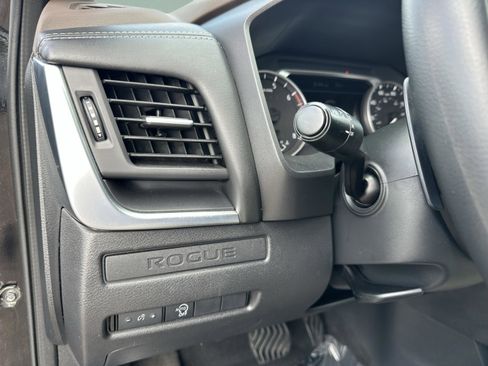 Certified 2023 Nissan Rogue S image 29