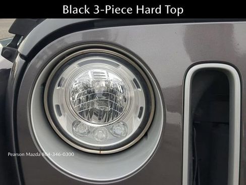 Used 2017 Jeep Wrangler Unlimited Sahara w/ Dual Top Group image 10