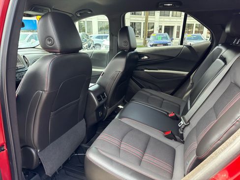 Certified 2022 Chevrolet Equinox RS w/ LPO, Floor Liner Package FWD image 15