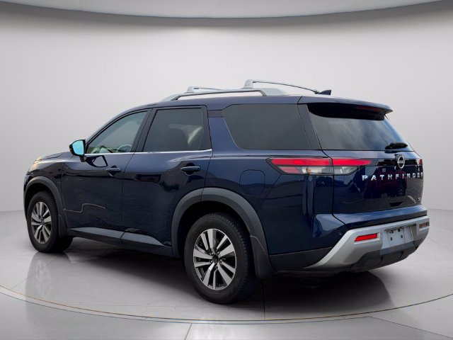 Used 2022 Nissan Pathfinder SL FWD image 6