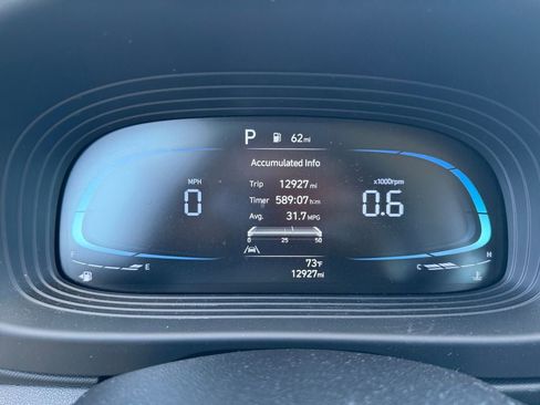 Used 2023 Hyundai Venue Limited FWD image 14