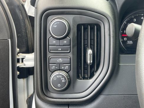 Used 2022 Chevrolet Silverado 2500 W/T w/ WT Convenience Package AWD/4WD image 28