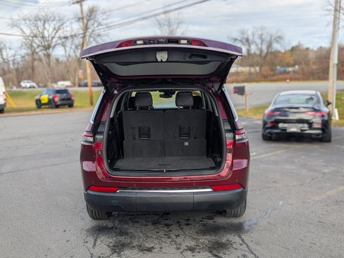 Used 2021 Jeep Grand Cherokee L Limited image 45