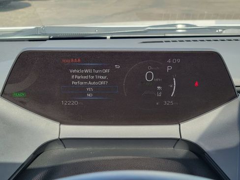 Used 2024 Toyota Prius XLE FWD image 9