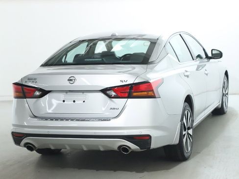 Used 2021 Nissan Altima 2.5 SV w/ SV Premium Package image 46