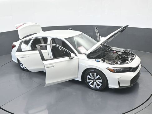 Used 2025 Honda Civic LX image 68