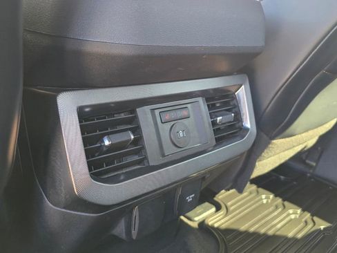Used 2024 Ford F350 Platinum w/ FX4 Off-Road Package AWD/4WD image 13