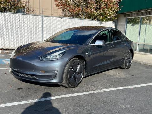 Used 2019 Tesla Model 3 Long Range image 3