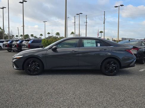 New 2026 Hyundai Elantra SEL Sport Premium image 3