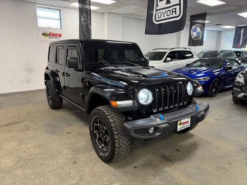 Used 2023 Jeep Wrangler Unlimited Rubicon 4xe w/ Cold Weather Group AWD/4WD image 5