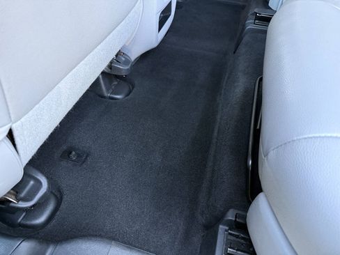 Used 2017 Honda Pilot EX-L image 18