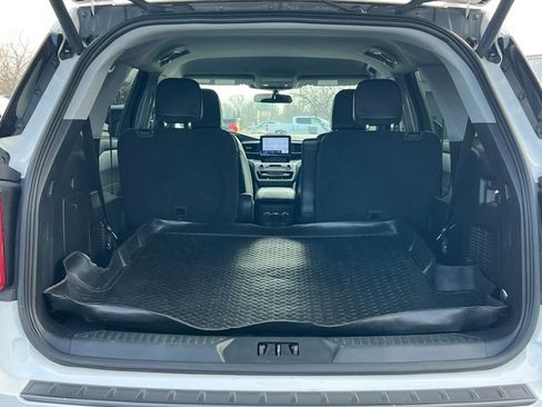 Used 2023 Ford Explorer XLT w/ Equipment Group 202A image 37