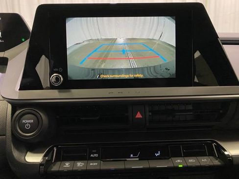 New 2026 Toyota Prius LE image 17