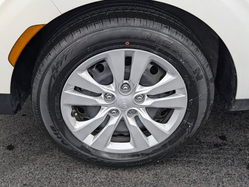 Used 2024 Kia Soul LX image 13