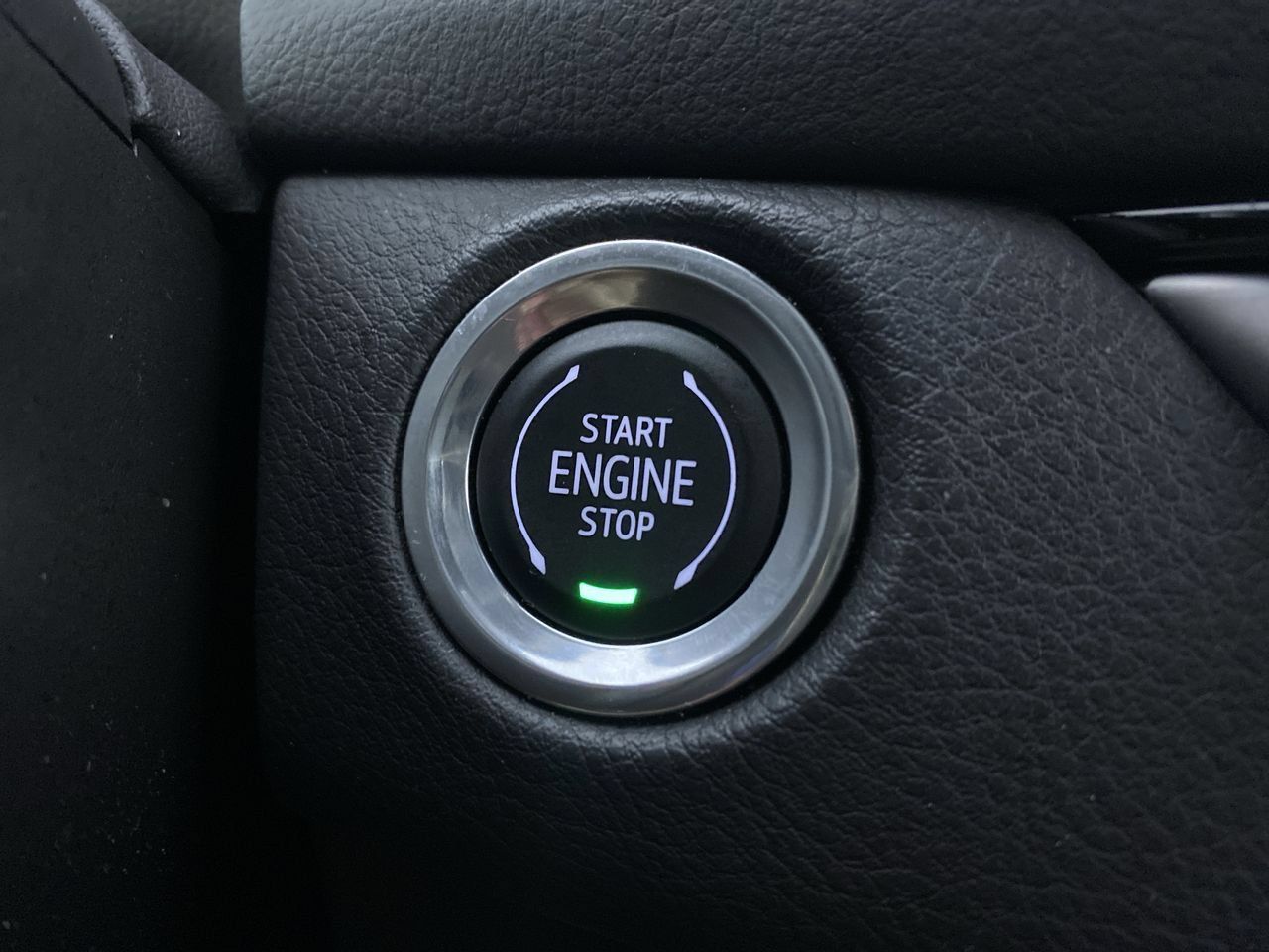 Certified 2024 Cadillac XT4 Premium Luxury AWD/4WD image 8