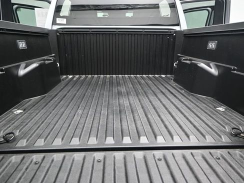 Used 2026 Toyota Tacoma SR w/ SR Upgrade Package image 12