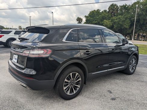 Used 2023 Lincoln Nautilus AWD w/ Premium Package image 4