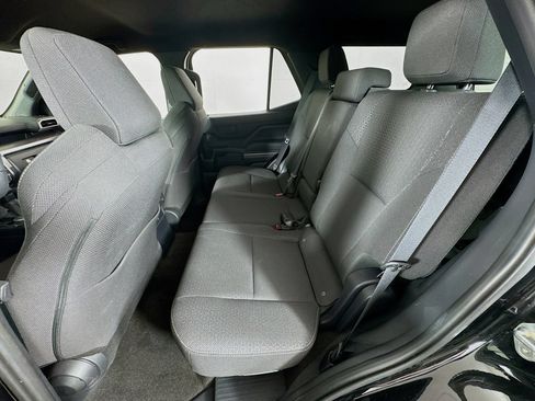 Certified 2025 Toyota 4Runner SR5 AWD/4WD image 17
