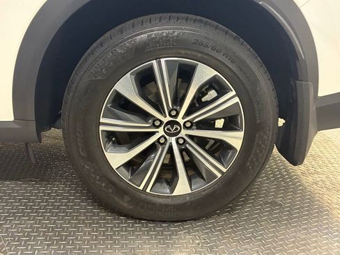 Used 2025 INFINITI QX60 Pure FWD image 15