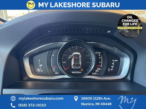 Used 2018 Volvo V60 T5 Dynamic w/ Vision Package image 21