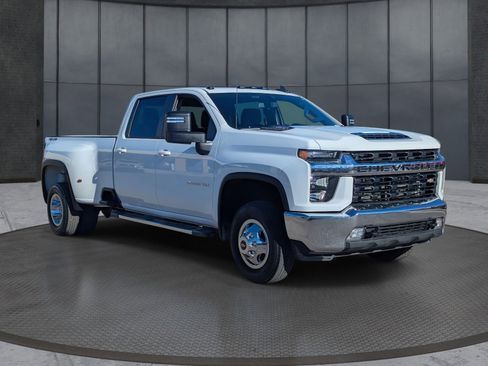Used 2023 Chevrolet Silverado 3500 LT w/ Convenience Package image 8