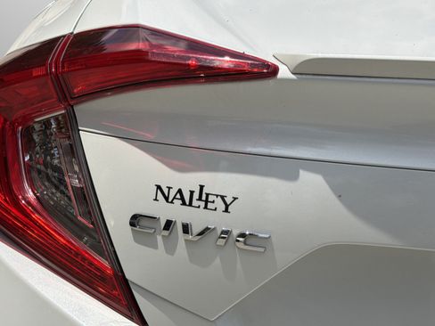 Used 2019 Honda Civic Touring image 26