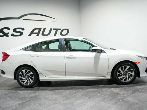Used 2016 Honda Civic EX image 6