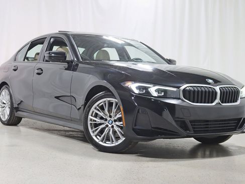 Used 2023 BMW 330i Sedan w/ Premium Package image 7