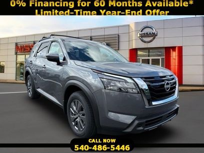 New 2025 Nissan Pathfinder SV