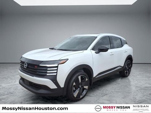 New 2026 Nissan Kicks SR w/ SR Premium Package image 4