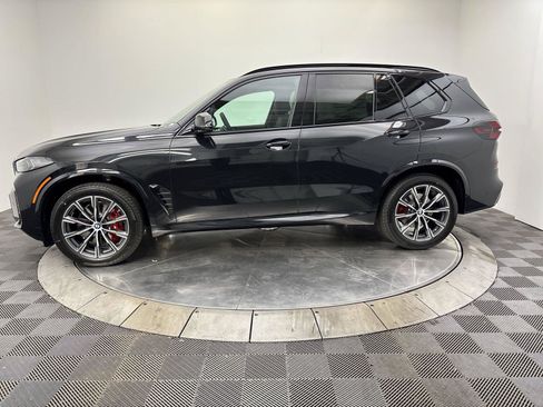 New 2026 BMW X5 xDrive40i w/ M Sport Package AWD/4WD image 16