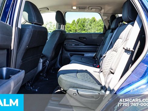 Used 2025 Nissan Pathfinder SV FWD image 19