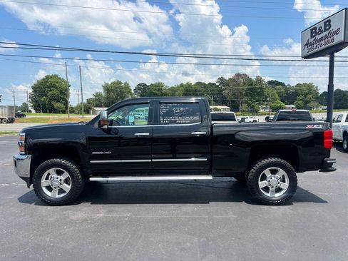 Used 2016 Chevrolet Silverado 2500 LTZ w/ Duramax Plus Package AWD/4WD image 9