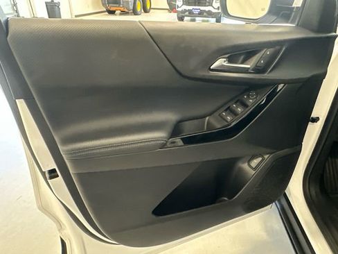 Used 2025 Chevrolet Equinox LT w/ Convenience Package II FWD image 27
