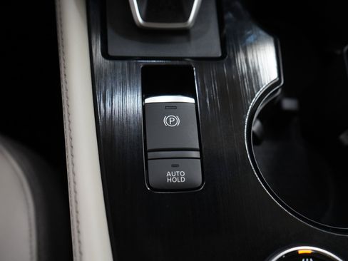 Used 2023 Nissan Rogue SL AWD/4WD image 24