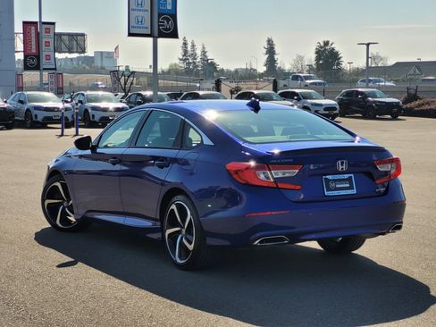 Certified 2018 Honda Accord Sport image 6