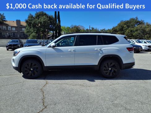 New 2026 Volkswagen Atlas SE image 4