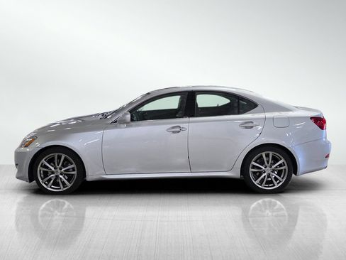 Used 2008 Lexus IS 250 w/ Premium Pkg RWD image 4