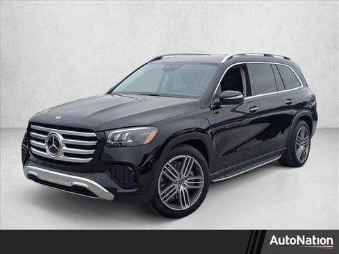New 2026 Mercedes-Benz GLS 450 4MATIC image 1