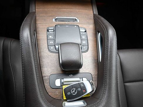 Used 2022 Mercedes-Benz GLS 450 GLS 450 image 25