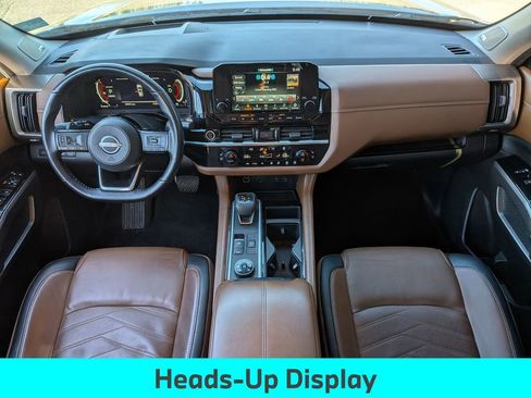 Used 2023 Nissan Pathfinder Platinum AWD/4WD image 13