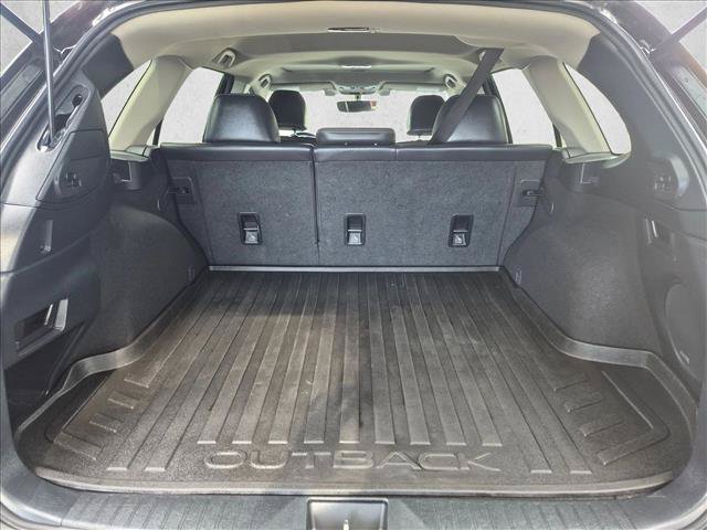 Used 2019 Subaru Outback 2.5i Limited AWD/4WD image 6