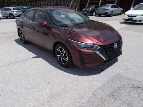 Used 2024 Nissan Sentra SV FWD image 4